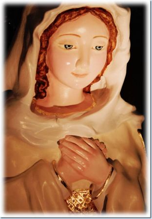 ../Images/imagen_virgen MariaII-rect-gr.jpg